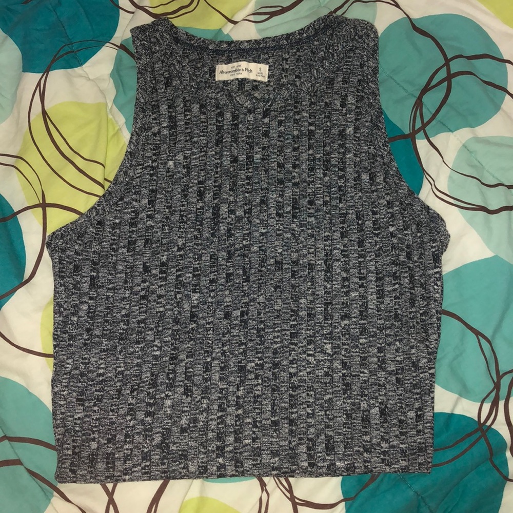๐SOLD๐ A&f crop top - Picture 1 of 2